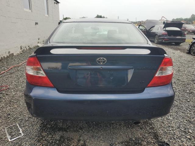4T1BF30K12U511511 - 2002 TOYOTA CAMRY LE BLUE photo 6