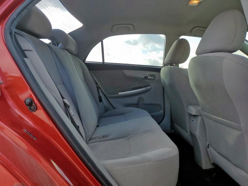 JTDBU4EE8BJ107965 - 2011 TOYOTA COROLLA BASE 红色 照片 10