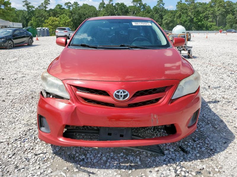JTDBU4EE8BJ107965 - 2011 TOYOTA COROLLA BASE 红色 照片 5