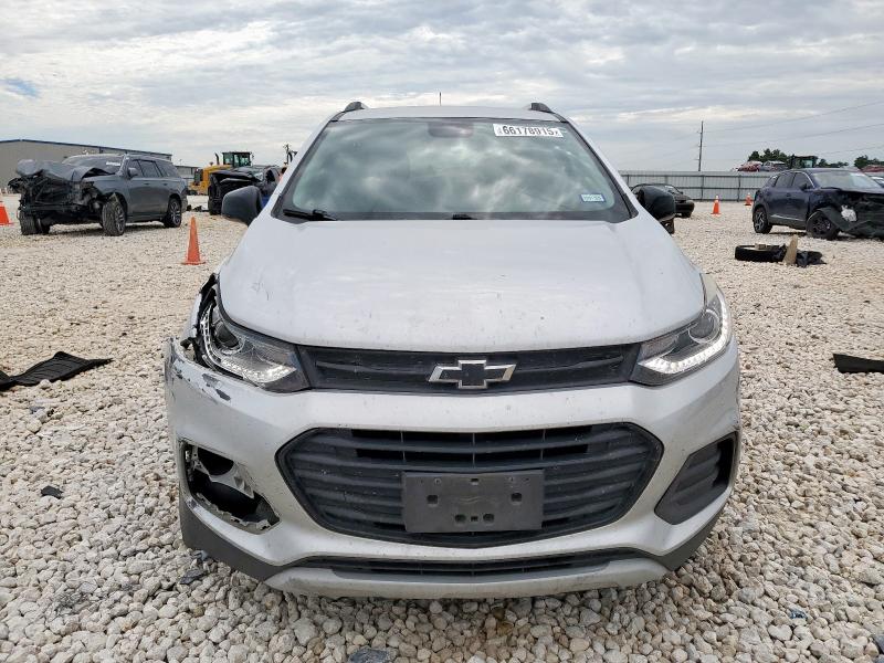 3GNCJLSB7KL225359 - 2019 CHEVROLET TRAX 1LT 银色 照片 5