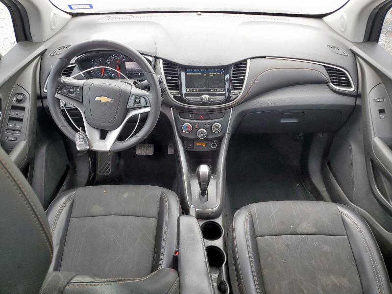 3GNCJLSB7KL225359 - 2019 CHEVROLET TRAX 1LT 银色 照片 8