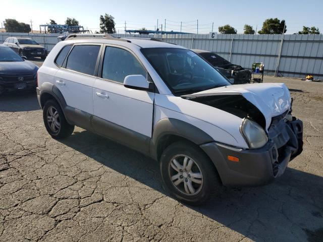 KM8JN72D06U297184 - 2006 HYUNDAI TUCSON GLS WHITE photo 4