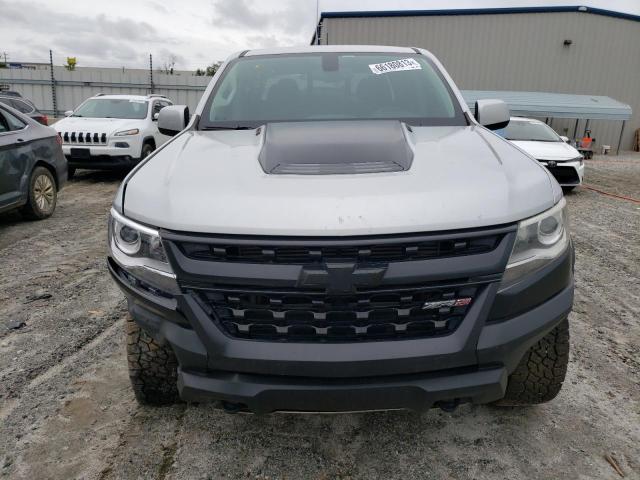 1GCPTEE14J1242192 - 2018 CHEVROLET COLORADO ZR2 SILVER photo 5