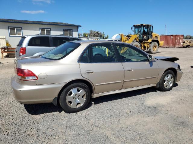 1HGCG16511A049500 - 2001 HONDA ACCORD EX GOLD photo 3