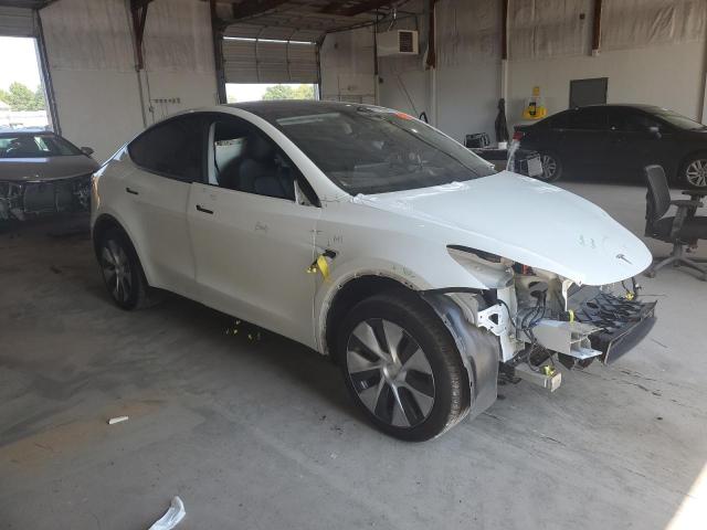 7SAYGDEEXPF823348 - 2023 TESLA MODEL Y WHITE photo 4