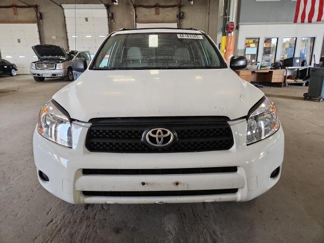 JTMBD33V985145798 - 2008 TOYOTA RAV4 WHITE photo 5
