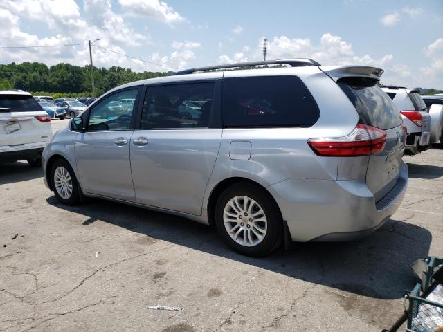 5TDYK3DC2FS680427 - 2015 TOYOTA SIENNA XLE 银色 照片 2