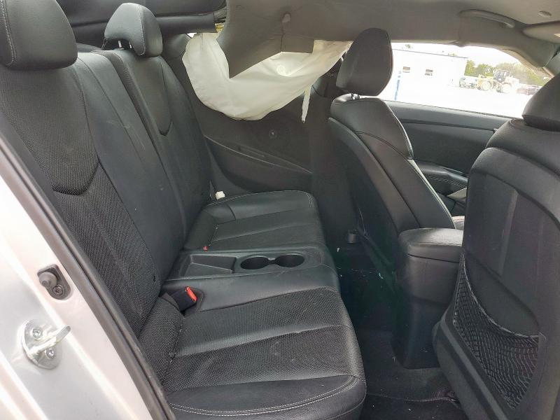 KMHTC6AE0DU153926 - 2013 HYUNDAI VELOSTER TURBO 银色 照片 10