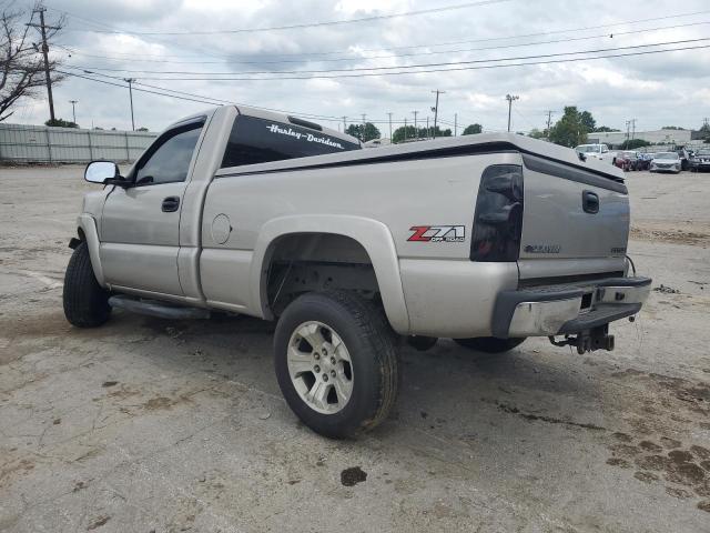 1GCEK14T54Z174402 - 2004 CHEVROLET SILVERADO K1500 SILVER photo 2