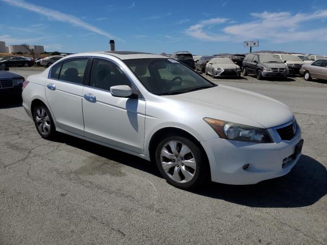 1HGCP368X8A051021 - 2008 HONDA ACCORD EXL WHITE photo 4