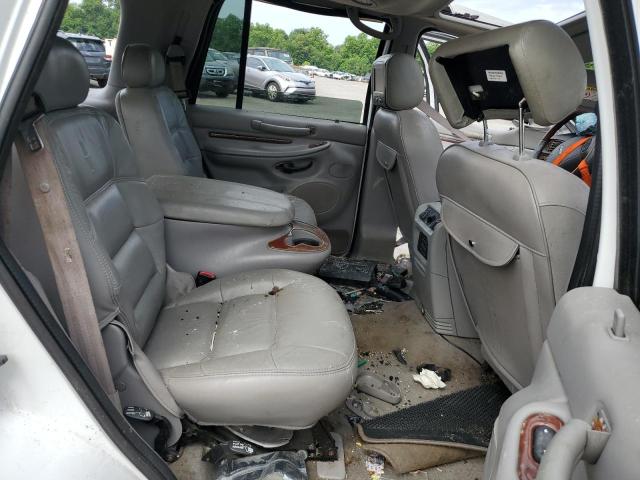 5LMEU27R82LJ04188 - 2002 LINCOLN NAVIGATOR WHITE photo 11