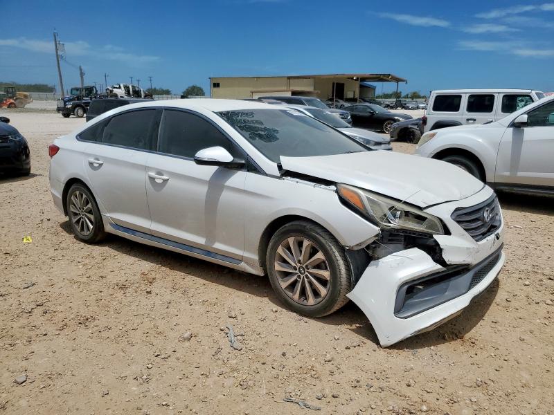 5NPE34AF2GH322885 - 2016 HYUNDAI SONATA SPORT WHITE photo 4