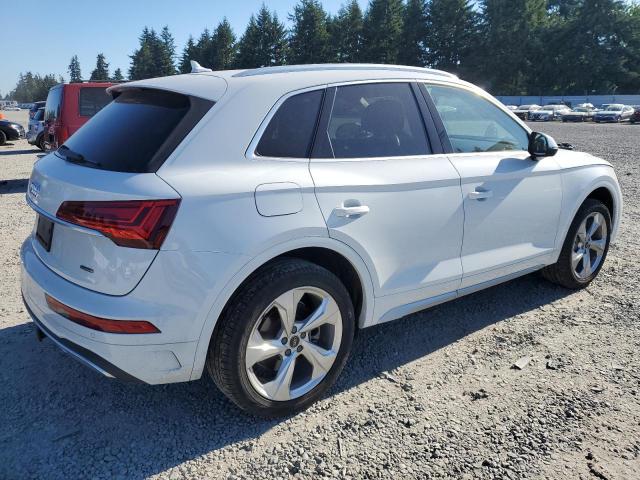 WA1BAAFY2M2016665 - 2021 AUDI Q5 PREMIUM PLUS WHITE photo 3
