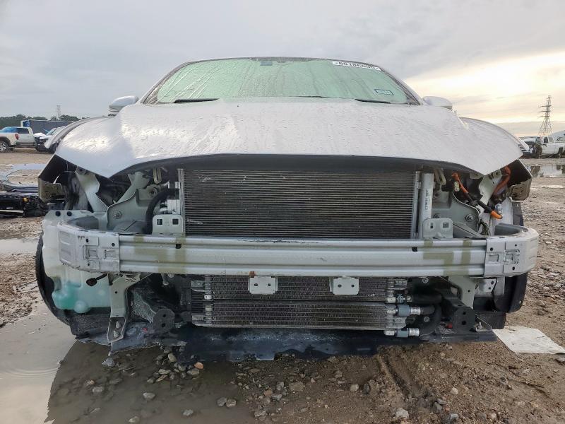3FA6P0SU4HR275426 - 2017 FORD FUSION TITANIUM PHEV Күміс фото 5