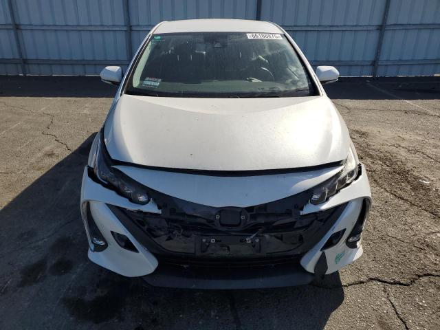 JTDKARFP3H3022714 - 2017 TOYOTA PRIUS PRIM WHITE photo 5