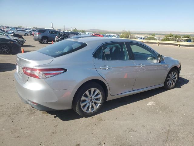 4T1B11HK9KU230709 - 2019 TOYOTA CAMRY L SILVER photo 3