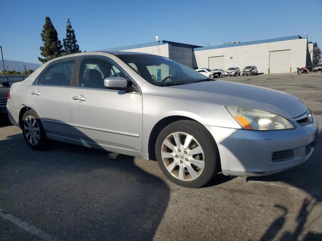 1HGCM66897A081944 - 2007 HONDA ACCORD EX SILVER photo 4