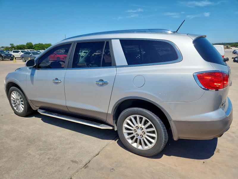 5GALRBED1AJ189782 - 2010 BUICK ENCLAVE CXL SILVER photo 2