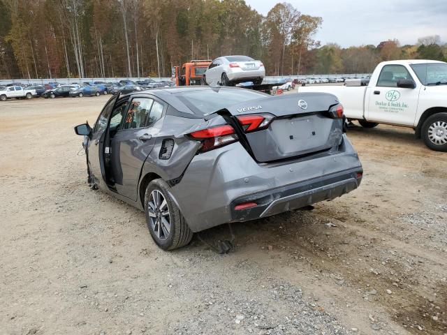 3N1CN8EV1LL841871 - 2020 NISSAN VERSA SV GRAY photo 3