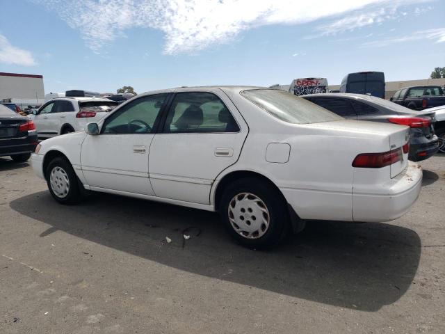 4T1BG22K6XU499013 - 1999 TOYOTA CAMRY CE WHITE photo 2