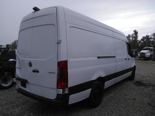 W1Y4DCHY8NT084264 - 2022 MERCEDES-BENZ SPRINTER 2500 WHITE photo 3