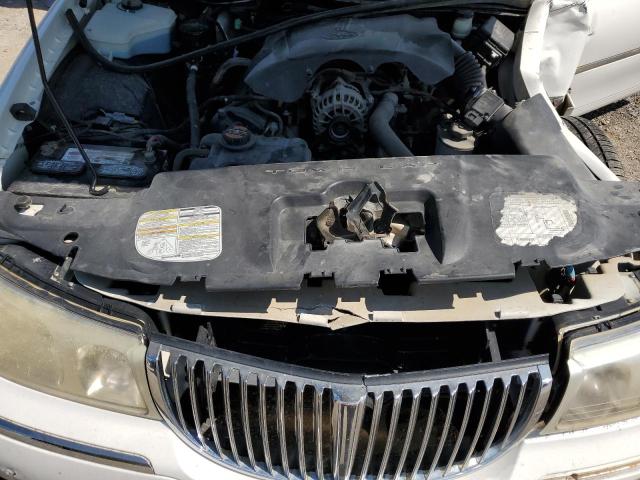 1LNHM81W1XY661004 - 1999 LINCOLN TOWN CAR EXECUTIVE WHITE photo 11