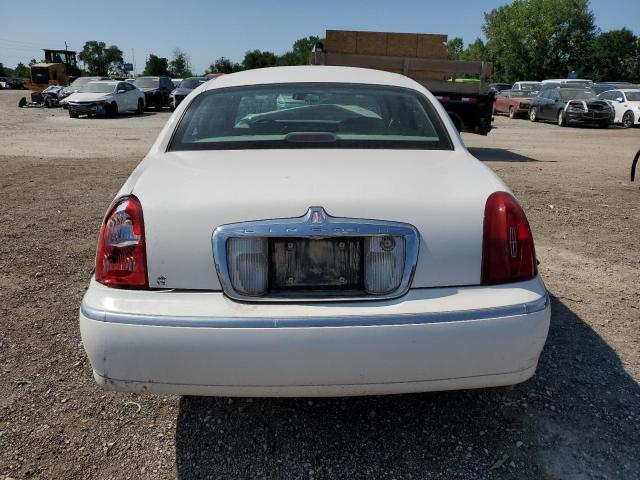 1LNHM81W1XY661004 - 1999 LINCOLN TOWN CAR EXECUTIVE WHITE photo 6