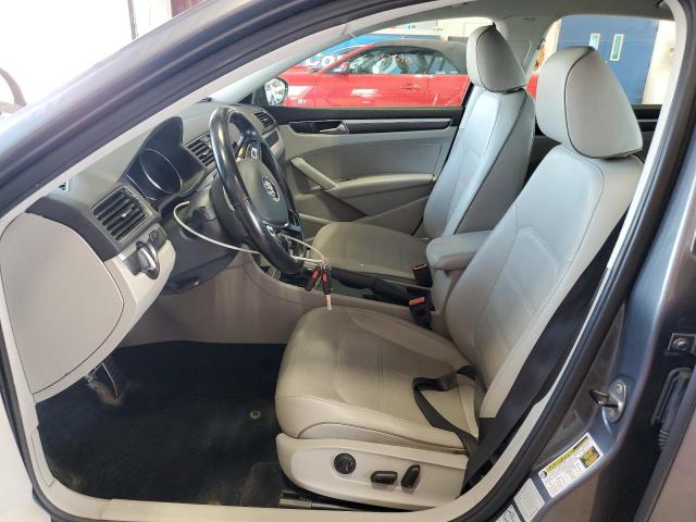 1VWDT7A30HC045831 - 2017 VOLKSWAGEN PASSAT R-LINE Gümüş foto 7