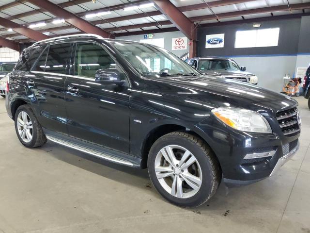 4JGDA5HB8CA022906 - 2012 MERCEDES-BENZ ML 350 4MATIC BLACK photo 4