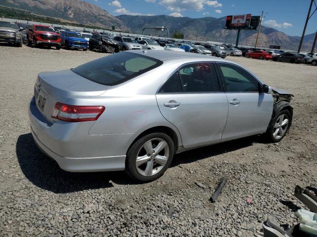 4T1BF3EK5AU066035 - 2010 TOYOTA CAMRY BASE Gümüş foto 3