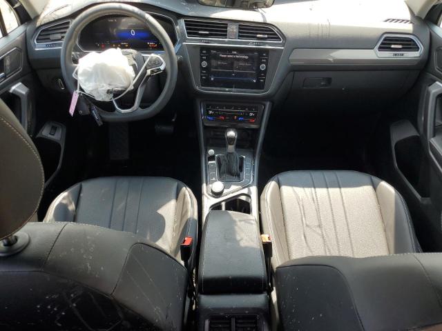 3VV2B7AX5RM045664 - 2024 VOLKSWAGEN TIGUAN SE 银色 照片 8