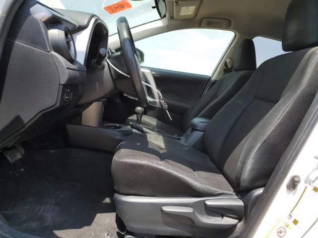 JTMZFREVXJJ209529 - 2018 TOYOTA RAV4 LE Blanc photo 7