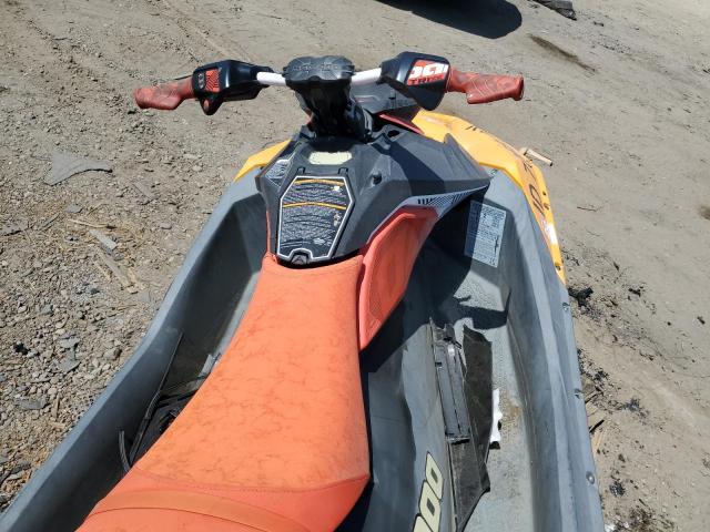 YDV79580C818 - 2018 YDV JET SKI ORANGE photo 5