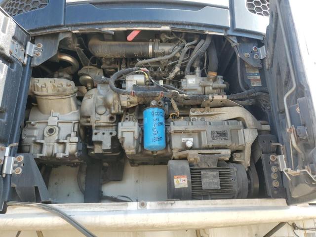 1UYVS2530GU539091 - 2016 UTILITY VS2RA WHITE photo 7