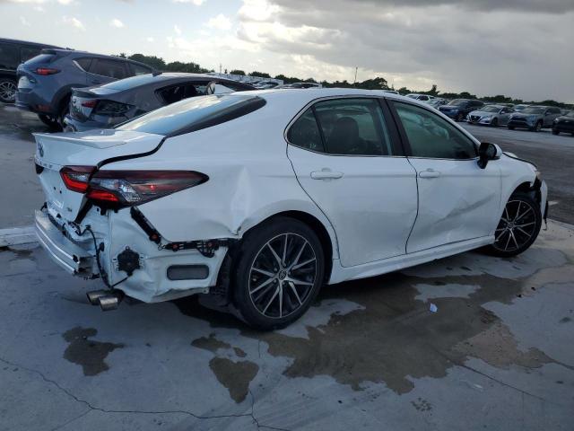 4T1T11AK0PU836762 - 2023 TOYOTA CAMRY SE NIGHT SHADE WHITE photo 3