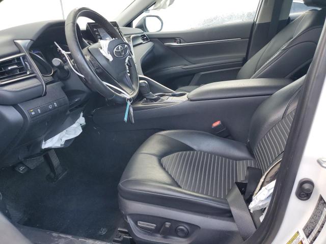 4T1T11AK0PU836762 - 2023 TOYOTA CAMRY SE NIGHT SHADE WHITE photo 7