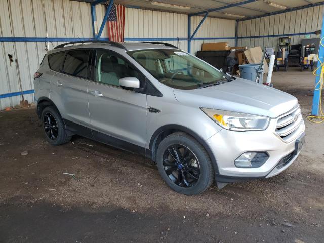 1FMCU9GD0JUB12785 - 2018 FORD ESCAPE SE 银色 照片 4