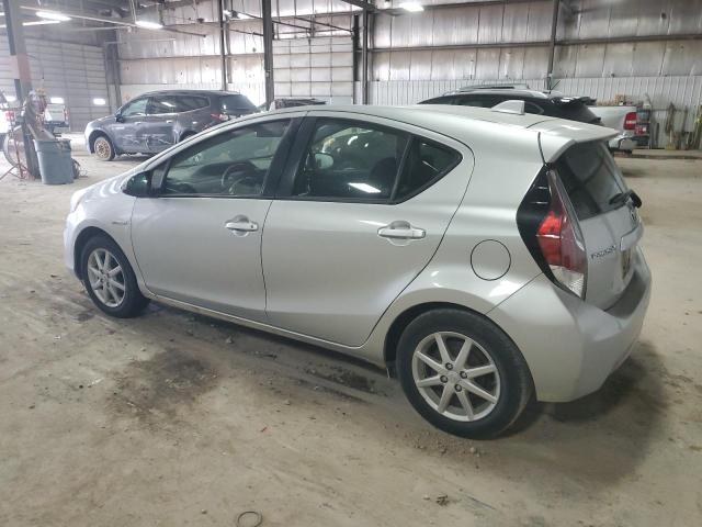 JTDKDTB33F1575573 - 2015 TOYOTA PRIUS C SILVER photo 2