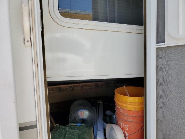 4YDT27R286G917320 - 2006 OUTB TRAVEL TRL WHITE photo 6