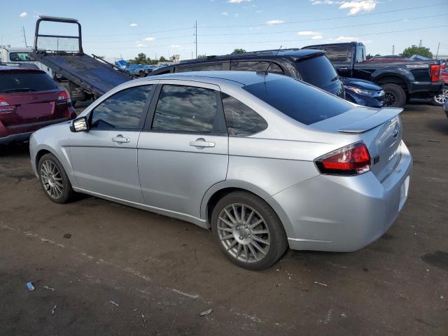 1FAHP3GN6AW120715 - 2010 FORD FOCUS SES SILVER photo 2