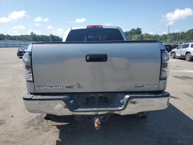 5TFUW5F18CX216882 - 2012 TOYOTA TUNDRA DOUBLE CAB SR5 SILVER photo 6