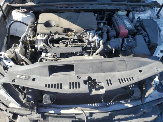 4T1B11HK1JU612697 - 2018 TOYOTA CAMRY L WHITE photo 11