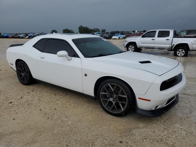 2C3CDZFJ8HH601481 - 2017 DODGE CHALLENGER R/T 392 WHITE photo 4