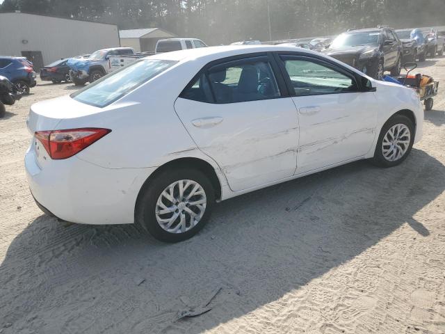2T1BURHE9JC064613 - 2018 TOYOTA COROLLA L 白色 照片 3