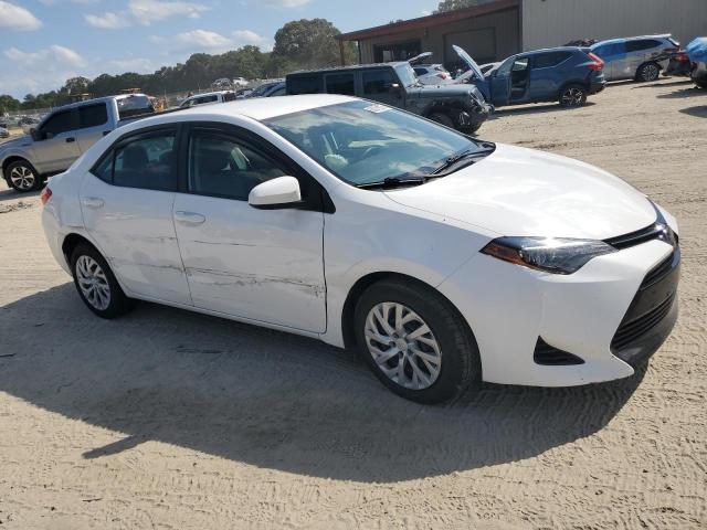 2T1BURHE9JC064613 - 2018 TOYOTA COROLLA L 白色 照片 4