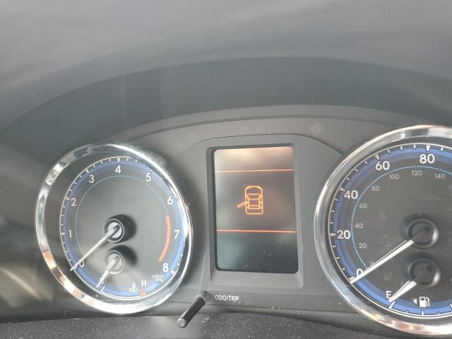 2T1BURHE9JC064613 - 2018 TOYOTA COROLLA L 白色 照片 9