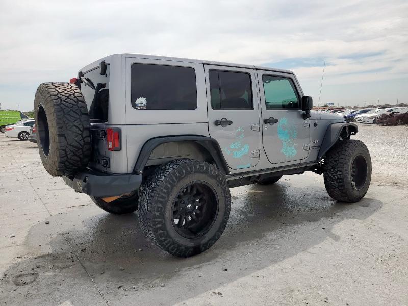 1C4HJWEG1GL162043 - 2016 JEEP WRANGLER U SAHARA SILVER photo 3