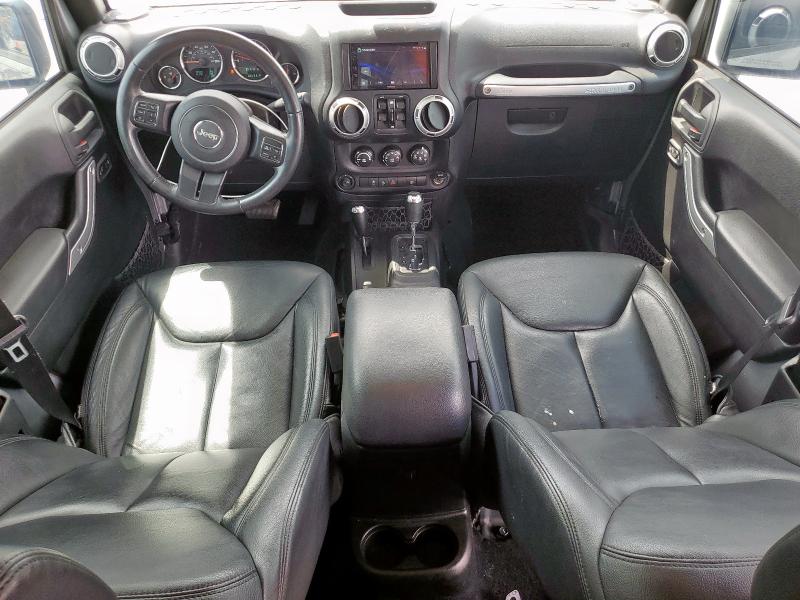 1C4HJWEG1GL162043 - 2016 JEEP WRANGLER U SAHARA SILVER photo 8