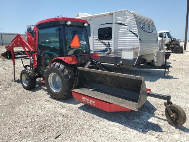 047SHT03050 - 2023 MAHINDRA AND MAHINDRA TRACTOR RED photo 3