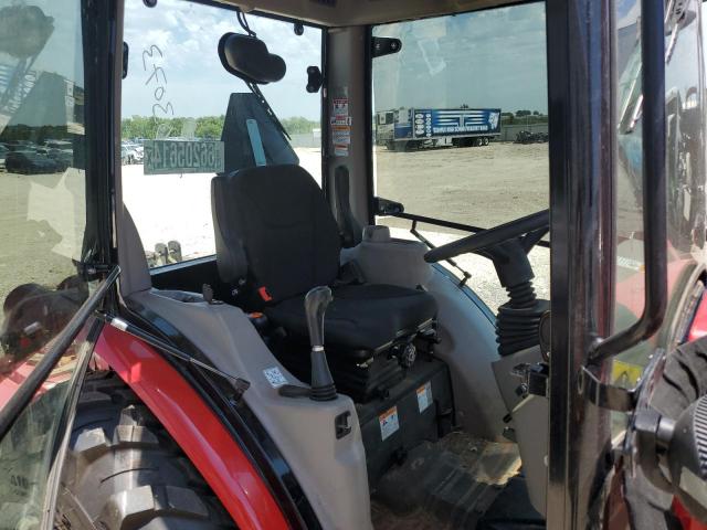 047SHT03050 - 2023 MAHINDRA AND MAHINDRA TRACTOR RED photo 6